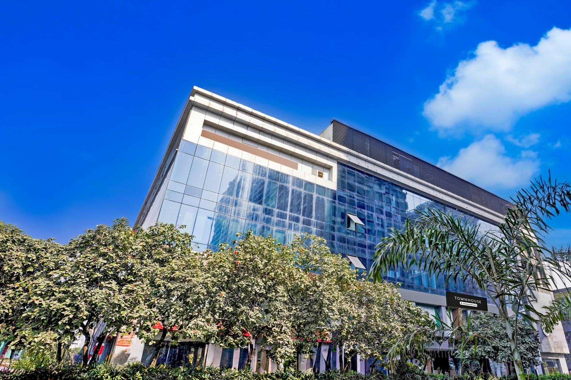 Super Townhouse Pbg Mall Vashi Turambhe Exterior foto